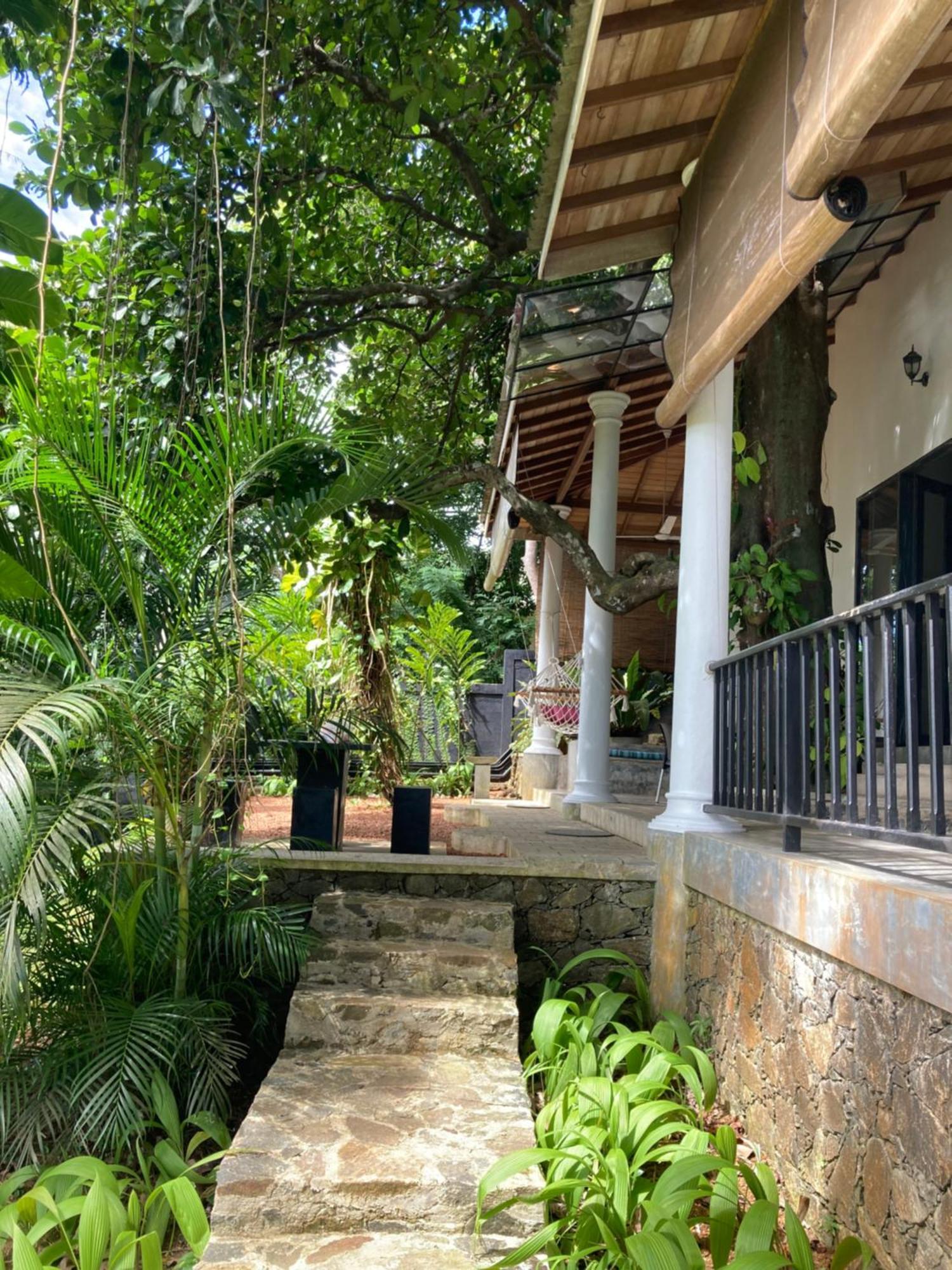 Wija House - Unawatuna Buitenkant foto